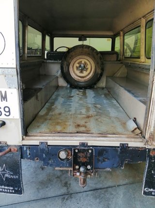 Land Rover Defender 1986