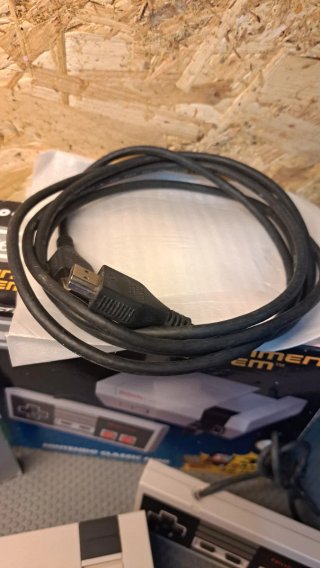 Nintendo NES Mini Clásica 30 Juegos + Cable HDMI