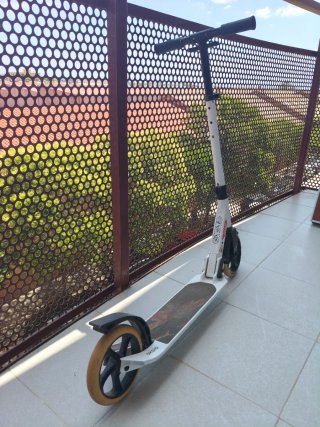 Patinete Oxelo blanco