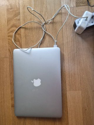 MacBook Air 13 Apple