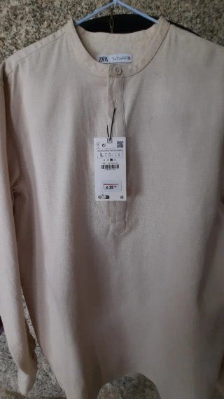 Camisa cuello Mao beige
