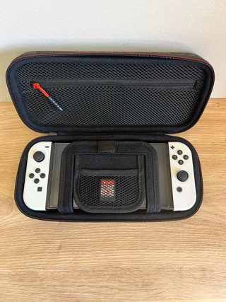 Nintendo Switch OLED Bianca e Nera