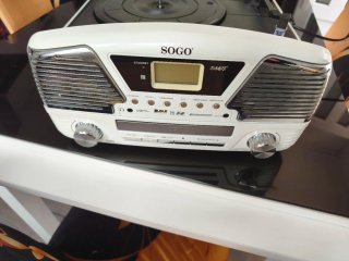 Tocadiscos Sogo Blanco y Plateado