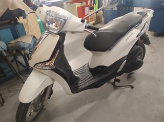 Piaggio Liberty 49cc Blanca Automática