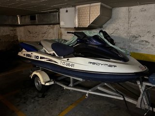 Moto de agua Sea-Doo LRV 4 plazas.