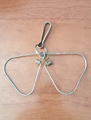 Percha de caza metálica