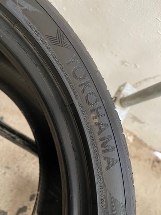 2x 275/35 R19 100Y Yokohama Advan Sport V105