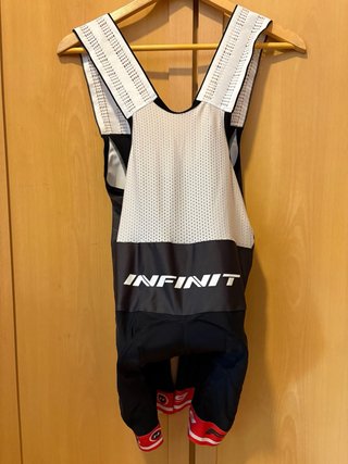 Equipación Ciclismo Mendiz Racing Team