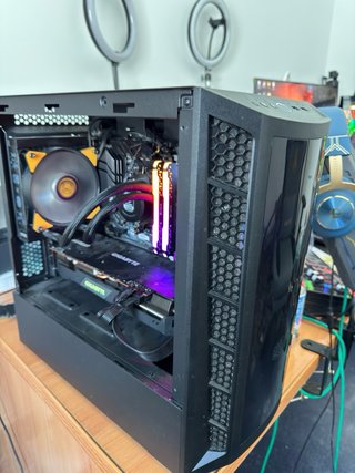 PC Gaming Ryzen 5 + RX 5700 XT 8GB + 16GB RAM + SS