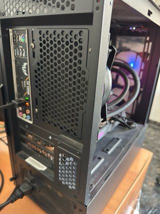 PC Gaming Ryzen 5 + RX 5700 XT 8GB + 16GB RAM + SS