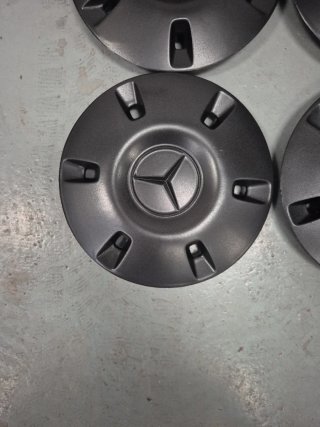 Tapacubos Mercedes Sprinter 16 (4 unidades)