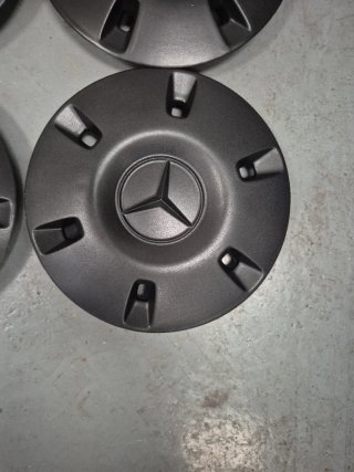 Tapacubos Mercedes Sprinter 16 (4 unidades)