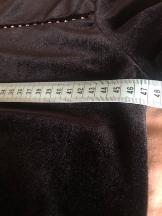 Camiseta terciopelo negra con detalle brillante