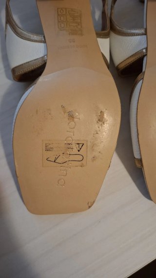 Sandalias Doralati Blancas y Doradas