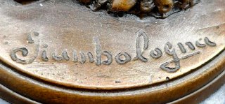 Gran Bronce de Hermes sobre peana  firmado