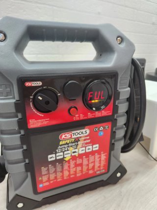 Batería de arranque de 12 V y 24 V
