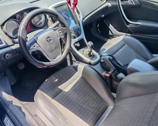 Opel Astra 2012