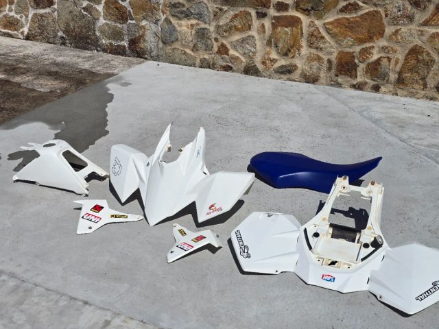 Plásticos Suzuki LTR 450