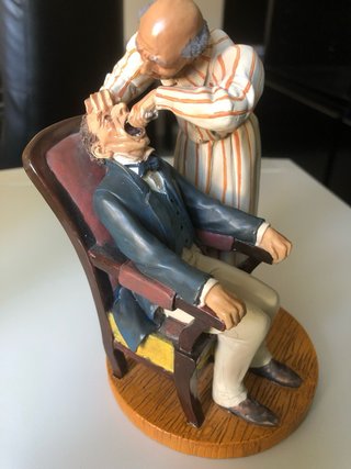 Figura Dentista Policromada