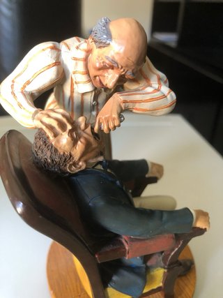 Figura Dentista Policromada