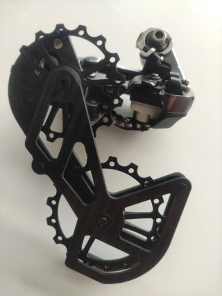 Desviador Shimano Ultegra Di2 RD-6870.