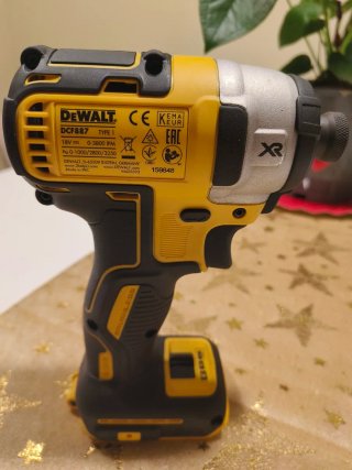Atornillador de impacto Dewalt 18V XR Brushless