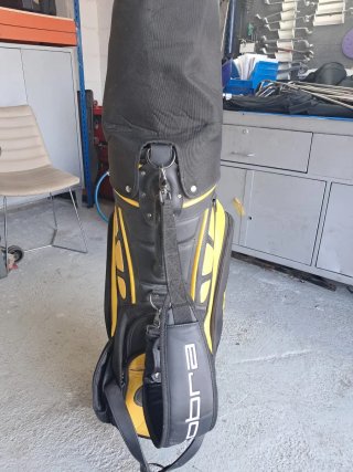 Bolsa de golf Cobra + palos Ping Karsten
