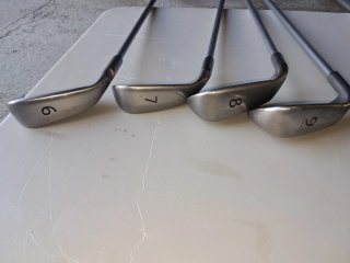 Bolsa de golf Cobra + palos Ping Karsten
