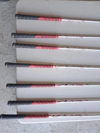 Bolsa de golf Cobra + palos Ping Karsten
