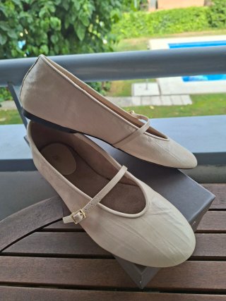 Bailarinas Zara piel Beige