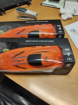 Barco RC Control Velocidad Naranja