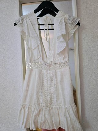 Vestido Ibicenco blanco con escote súper bonito