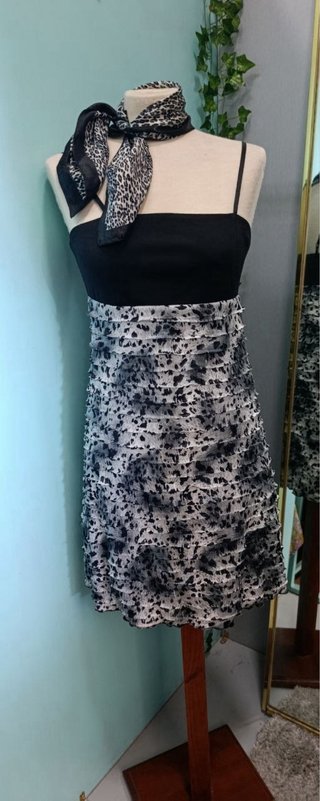 Vestido negro y multicolor Talla S
