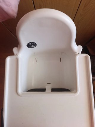 Trona Ikea con cojín