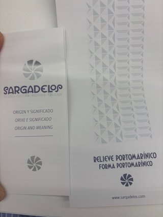 Taza de porcelana blanca Sargadelos