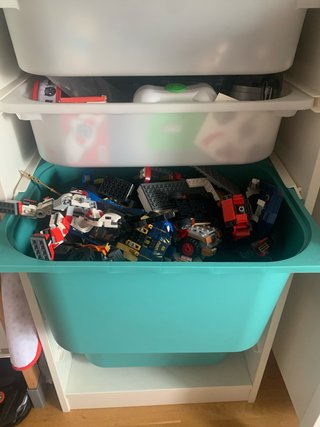 Mueble organizador de juguetes