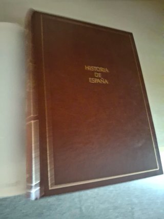 Historia de España en 12 volúmenes