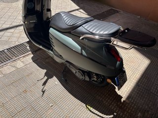 Peugeot Django Gris Scooter Automática