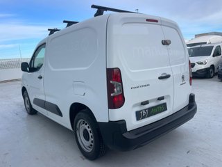 Peugeot Rifter BlueHDi 100 cv. -Av. Motor- 7.500€