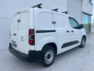 Peugeot Rifter BlueHDi 100 cv. -Av. Motor- 7.500€