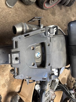 Soporte y maleta original BMW F 800 GS