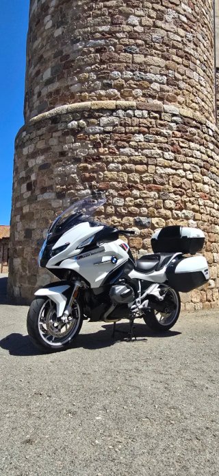 BMW R 1250 RT Año 2021 con sólo 15000km Full equip