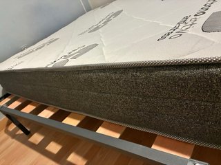 Somier de matrimonio metálico y madera