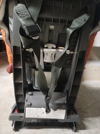 Silla coche Renault naranja y gris