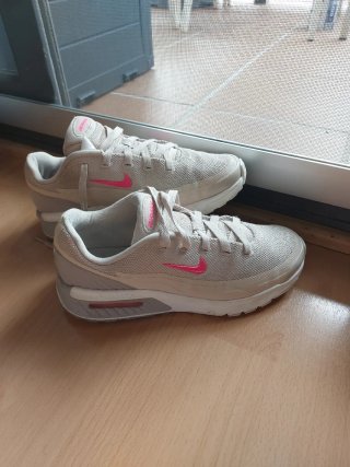 Zapatillas Nike Air Max Beige y Rosa