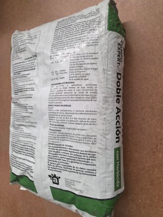 Abono Césped Floranid Doble Acción  COMPO 25kg