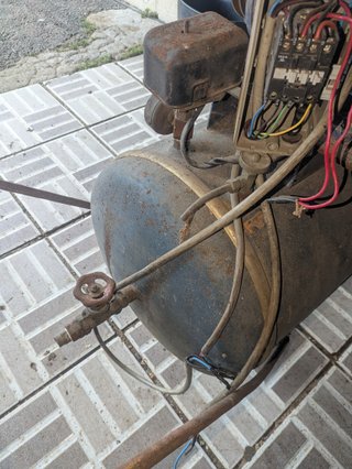 Compresor de aire trifásico