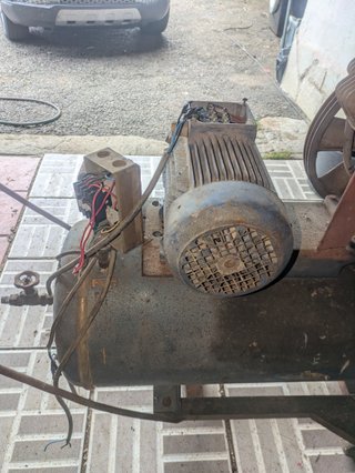 Compresor de aire trifásico