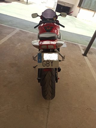 Suzuki GSX-R 600 Roja y Blanca