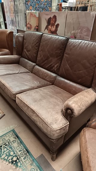 Sofá de Piel antiguo retro Vintage Marrón